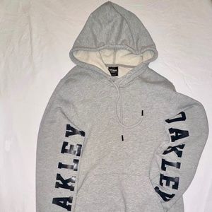 Oakley Men’s Gray Pull-Over Hoodie